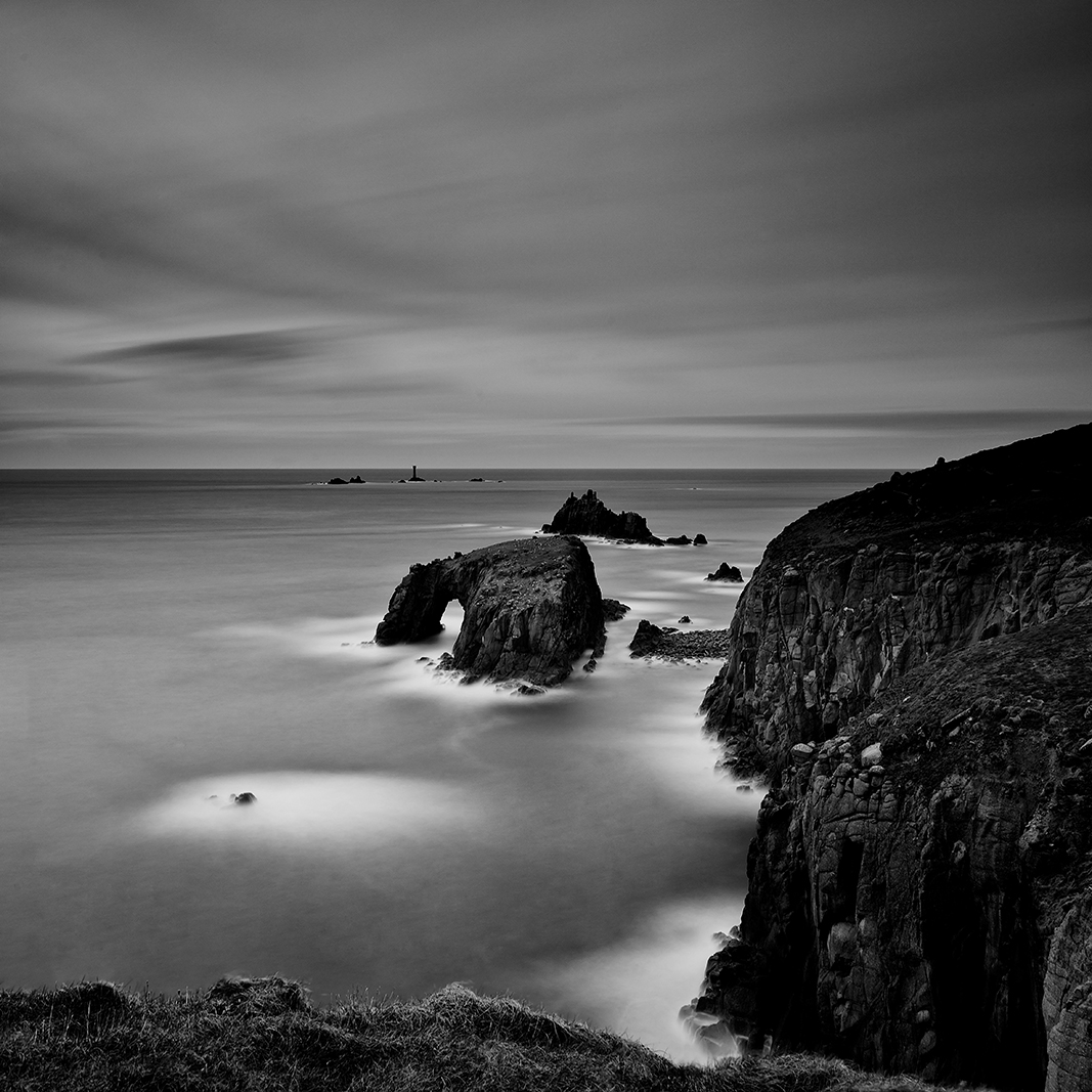 Enys Dodnan Arch